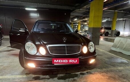 Mercedes-Benz E-Класс, 2003 год, 700 000 рублей, 2 фотография