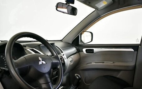 Mitsubishi Pajero Sport II рестайлинг, 2012 год, 1 600 000 рублей, 4 фотография