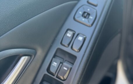 Hyundai ix35 I рестайлинг, 2013 год, 963 000 рублей, 12 фотография