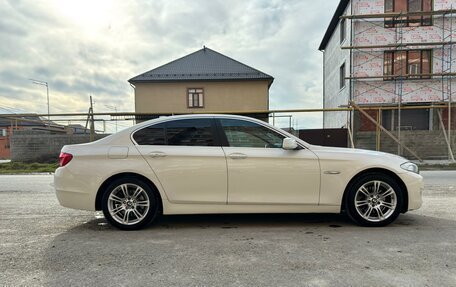 BMW 5 серия, 2011 год, 1 400 000 рублей, 3 фотография