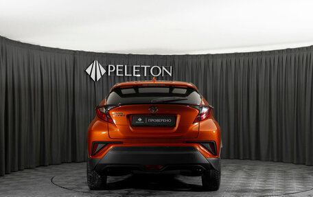 Toyota C-HR I рестайлинг, 2019 год, 2 640 000 рублей, 6 фотография