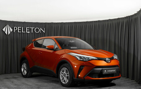 Toyota C-HR I рестайлинг, 2019 год, 2 640 000 рублей, 2 фотография