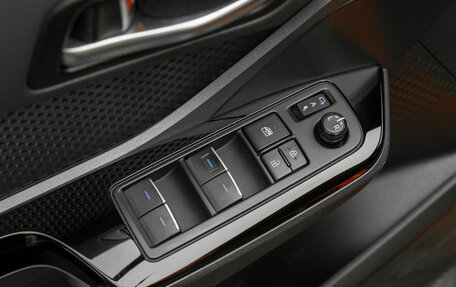 Toyota C-HR I рестайлинг, 2019 год, 2 640 000 рублей, 19 фотография