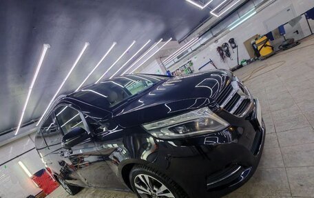 Mercedes-Benz V-Класс, 2018 год, 1 фотография