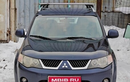 Mitsubishi Outlander III рестайлинг 3, 2008 год, 915 000 рублей, 1 фотография