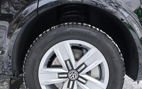 Volkswagen Multivan T6 рестайлинг, 2016 год, 7 500 000 рублей, 10 фотография