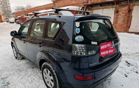 Mitsubishi Outlander III рестайлинг 3, 2008 год, 915 000 рублей, 7 фотография