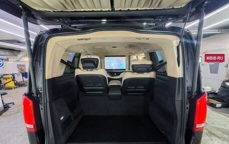 Mercedes-Benz V-Класс, 2018 год, 23 фотография