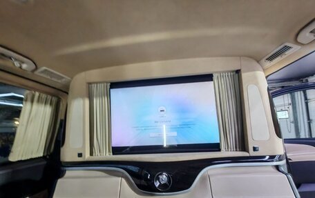 Mercedes-Benz V-Класс, 2018 год, 26 фотография