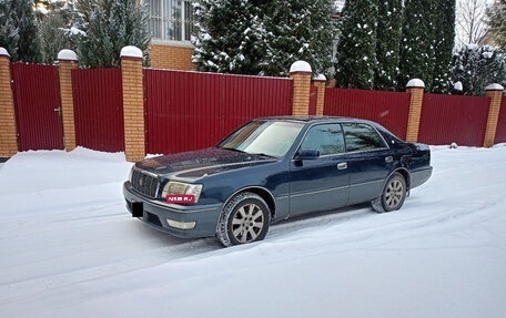 Toyota Crown Majesta, 1999 год, 380 000 рублей, 2 фотография