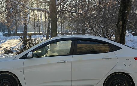 Hyundai Solaris II рестайлинг, 2013 год, 750 000 рублей, 2 фотография