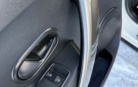 Renault Sandero II рестайлинг, 2017 год, 980 000 рублей, 19 фотография