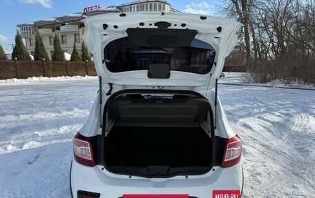 Renault Sandero II рестайлинг, 2017 год, 980 000 рублей, 28 фотография