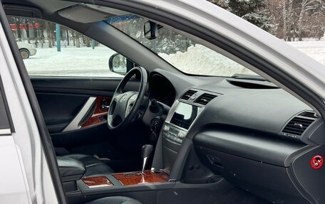 Toyota Camry, 2011 год, 1 290 000 рублей, 7 фотография