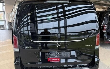 Mercedes-Benz V-Класс, 2024 год, 12 800 000 рублей, 3 фотография