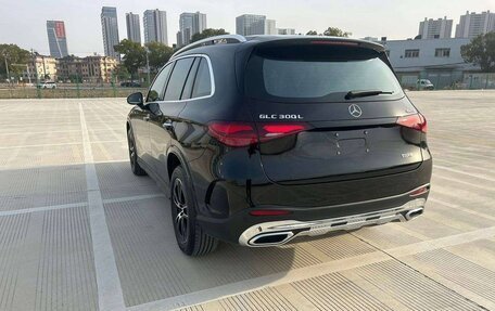 Mercedes-Benz GLC, 2024 год, 6 100 000 рублей, 3 фотография