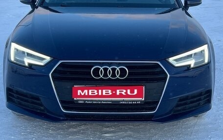 Audi A4, 2018 год, 2 500 000 рублей, 12 фотография