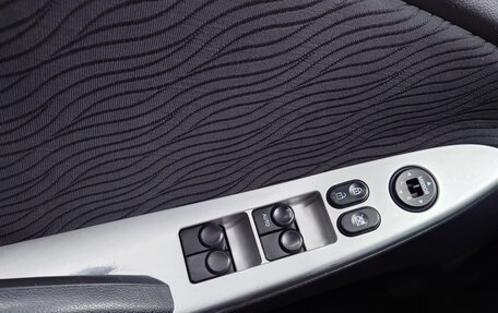 Hyundai Solaris II рестайлинг, 2012 год, 670 000 рублей, 11 фотография