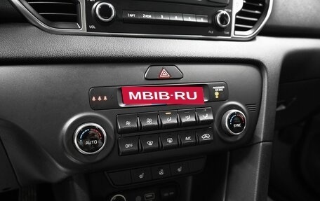 KIA Sportage IV рестайлинг, 2018 год, 2 095 000 рублей, 16 фотография