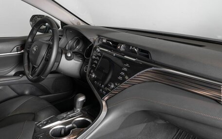 Toyota Camry, 2018 год, 2 451 000 рублей, 7 фотография