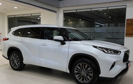 Toyota Highlander, 2025 год, 5 790 000 рублей, 4 фотография