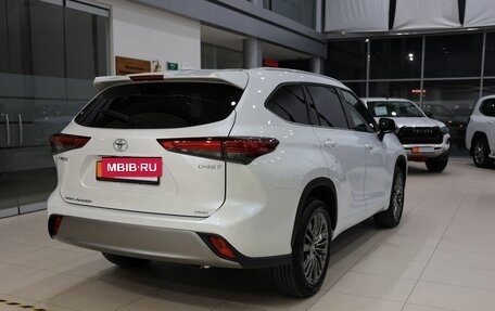 Toyota Highlander, 2025 год, 5 790 000 рублей, 6 фотография