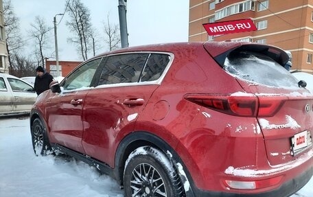 KIA Sportage IV рестайлинг, 2018 год, 2 100 000 рублей, 3 фотография
