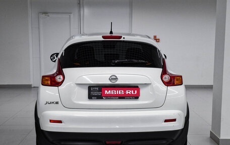 Nissan Juke II, 2011 год, 870 000 рублей, 7 фотография