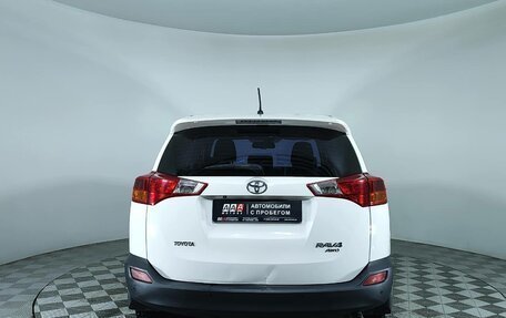 Toyota RAV4, 2013 год, 1 897 000 рублей, 6 фотография