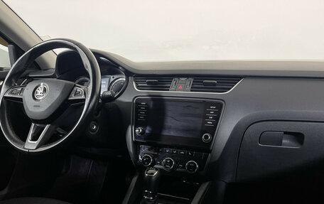 Skoda Octavia, 2017 год, 1 647 000 рублей, 8 фотография