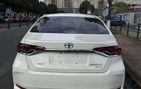 Toyota Corolla, 2021 год, 1 050 000 рублей, 5 фотография