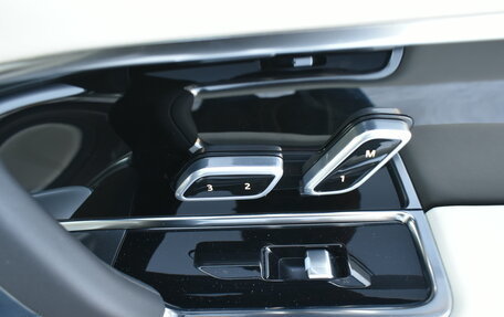 Land Rover Range Rover IV рестайлинг, 2025 год, 23 900 000 рублей, 34 фотография