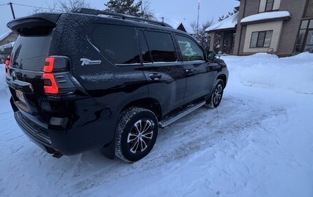 Toyota Land Cruiser Prado 150 рестайлинг 2, 2021 год, 7 200 000 рублей, 3 фотография