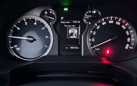 Toyota Land Cruiser Prado 150 рестайлинг 2, 2021 год, 7 200 000 рублей, 6 фотография