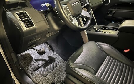 Land Rover Discovery IV, 2021 год, 7 000 000 рублей, 11 фотография