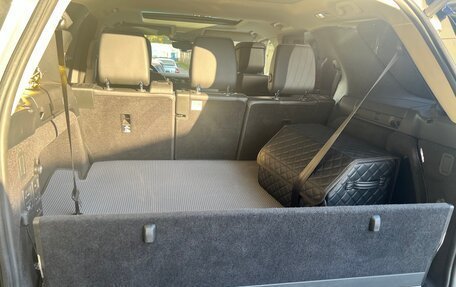 Land Rover Discovery IV, 2021 год, 7 000 000 рублей, 28 фотография