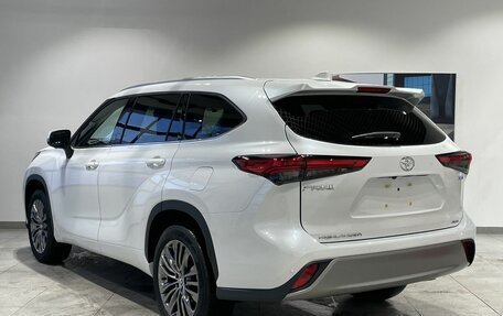 Toyota Highlander, 2025 год, 6 149 000 рублей, 7 фотография