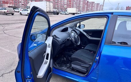 Toyota Yaris III рестайлинг, 2008 год, 640 000 рублей, 3 фотография