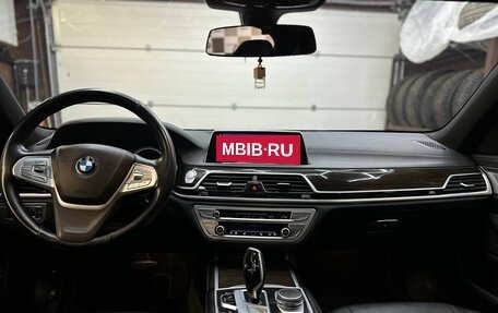 BMW 7 серия, 2018 год, 2 990 000 рублей, 11 фотография