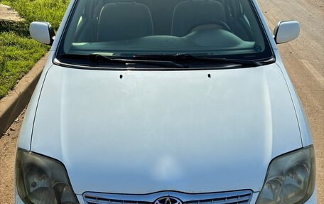 Toyota Corolla, 2004 год, 685 000 рублей, 2 фотография