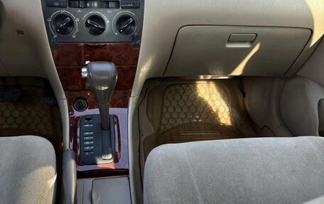 Toyota Corolla, 2004 год, 685 000 рублей, 7 фотография