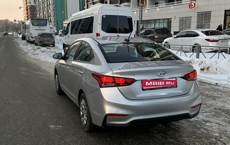 Hyundai Solaris II рестайлинг, 2017 год, 1 250 000 рублей, 1 фотография