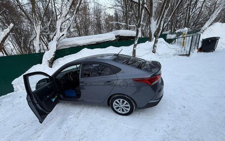 Hyundai Solaris II рестайлинг, 2021 год, 1 520 000 рублей, 1 фотография