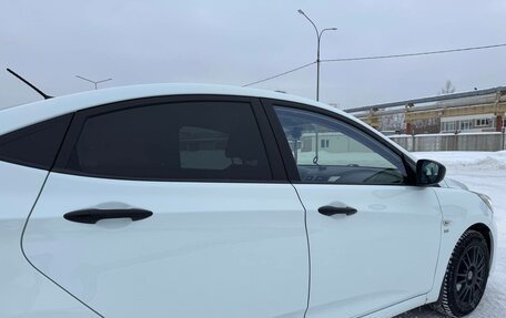 Hyundai Solaris II рестайлинг, 2012 год, 950 000 рублей, 5 фотография