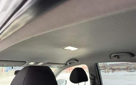 Hyundai Solaris II рестайлинг, 2012 год, 950 000 рублей, 23 фотография