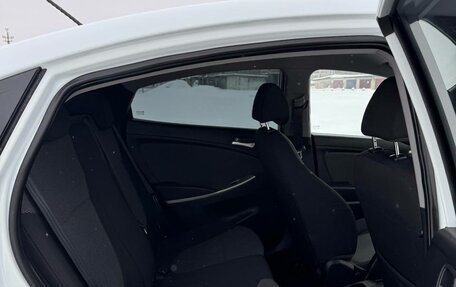 Hyundai Solaris II рестайлинг, 2012 год, 950 000 рублей, 26 фотография