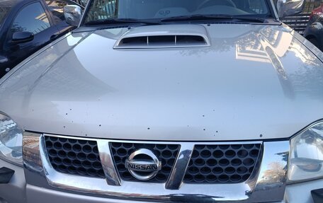 Nissan NP300, 2012 год, 1 300 000 рублей, 2 фотография