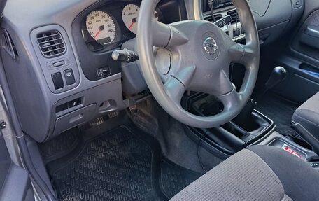 Nissan NP300, 2012 год, 1 300 000 рублей, 15 фотография