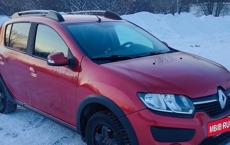 Renault Sandero II рестайлинг, 2016 год, 800 000 рублей, 3 фотография