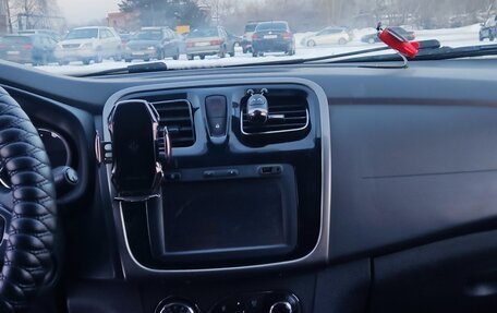 Renault Sandero II рестайлинг, 2016 год, 800 000 рублей, 14 фотография